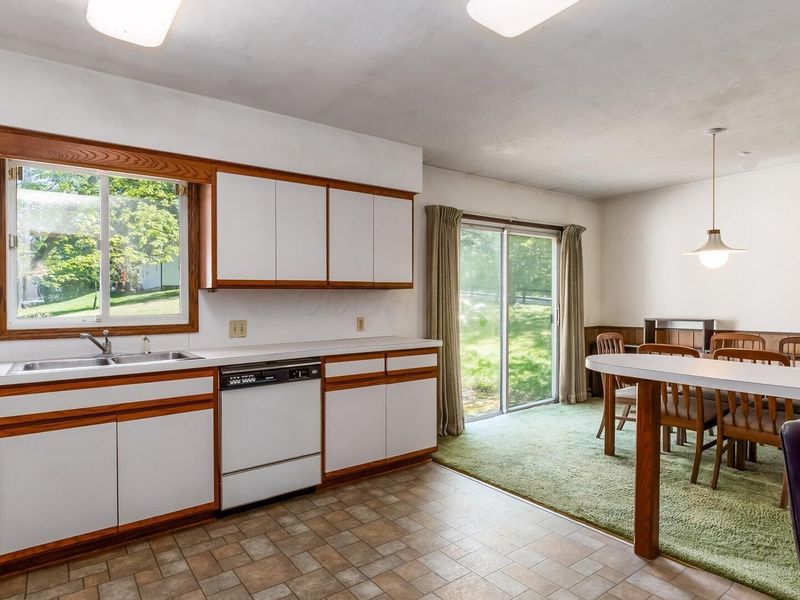 2849 Olde Falls Road , Zanesville, OH 43701 Photo 17