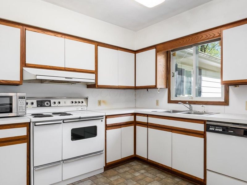 2849 Olde Falls Road , Zanesville, OH 43701 Photo 18