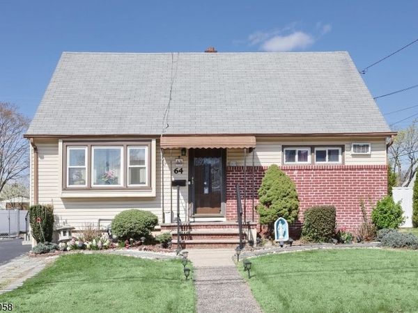 64 Chestnut St, Belleville, NJ 07109