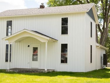 302 Little Brick Road, Cameron, MO 64429
