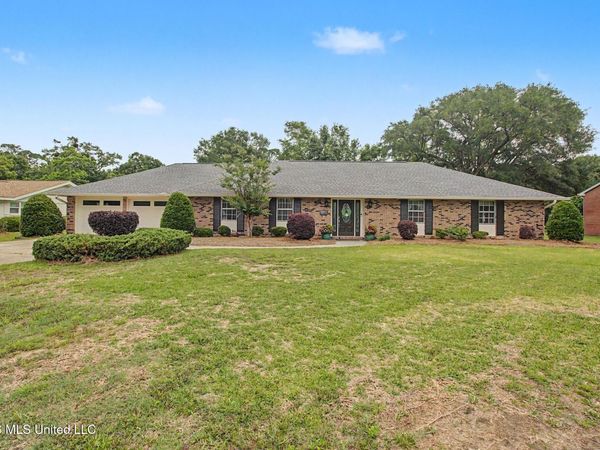 5002 Lawson Avenue, Gulfport, MS 39507