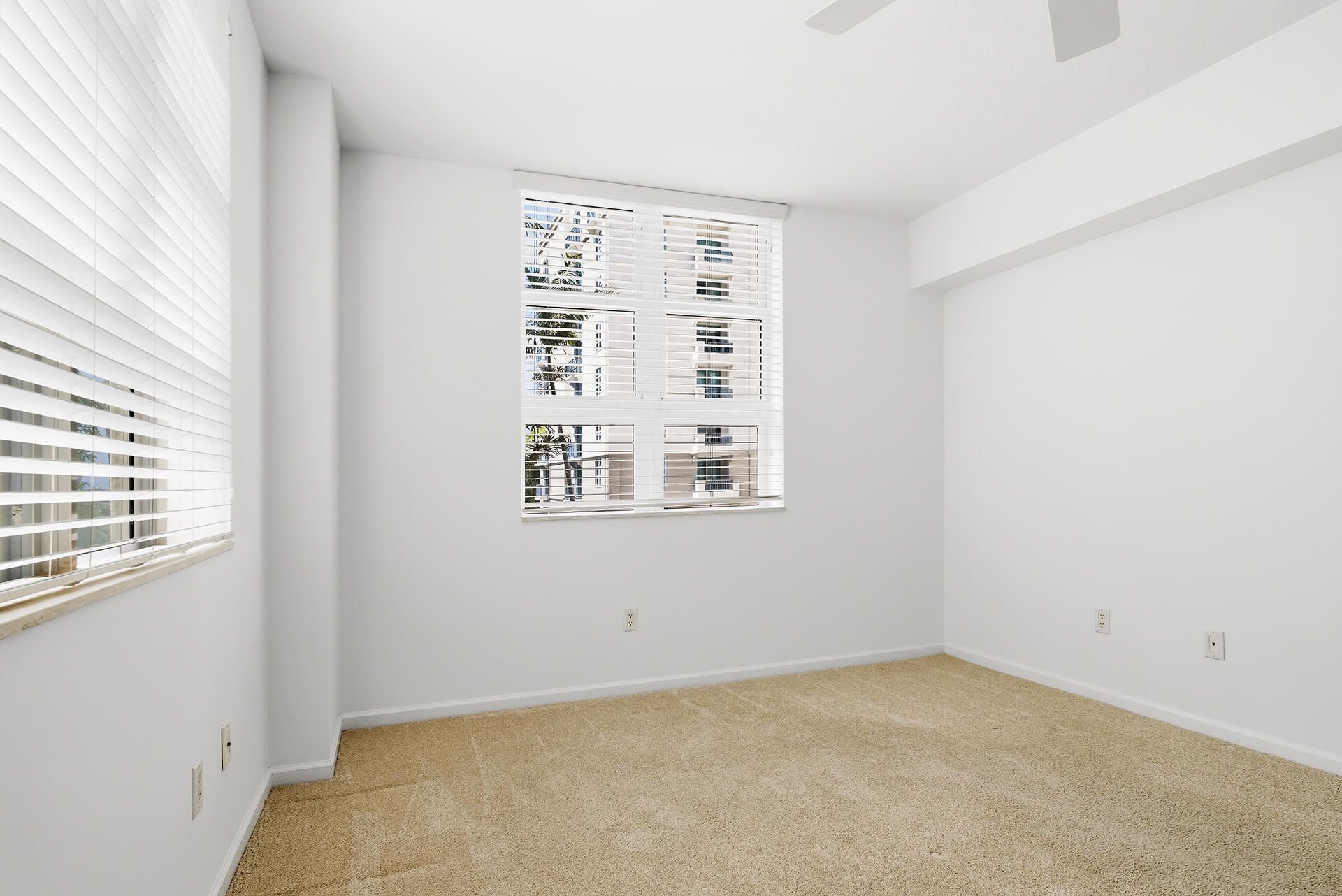 403 S Sapodilla Avenue, Unit 218, West Palm Beach, FL 33401 Photo