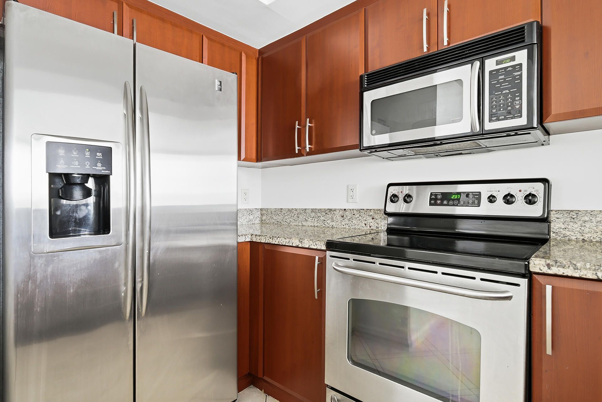 403 S Sapodilla Avenue, Unit 218, West Palm Beach, FL 33401 Photo