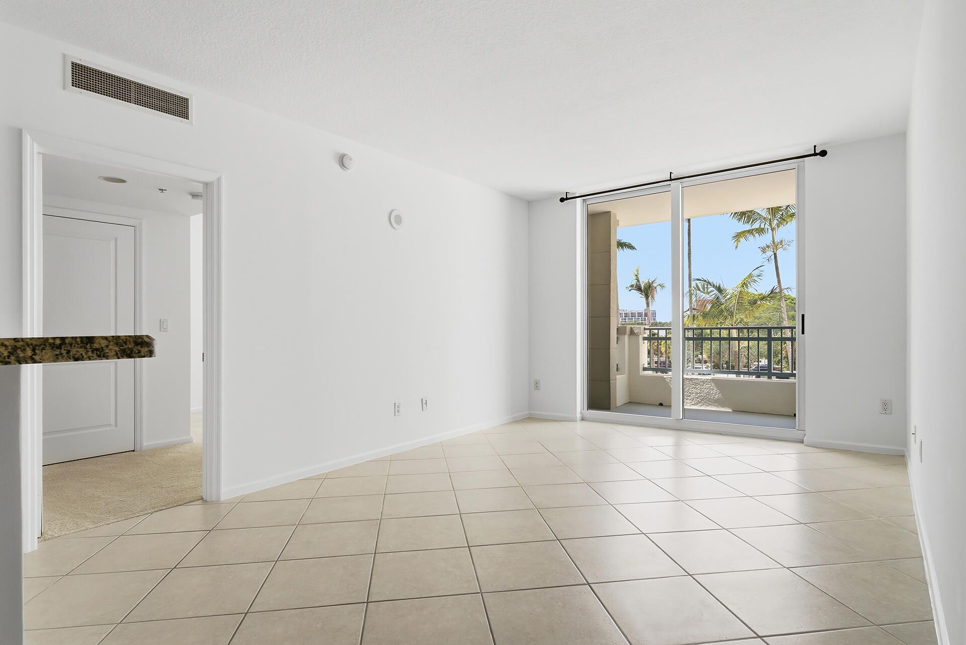 403 S Sapodilla Avenue, Unit 218, West Palm Beach, FL 33401 Photo