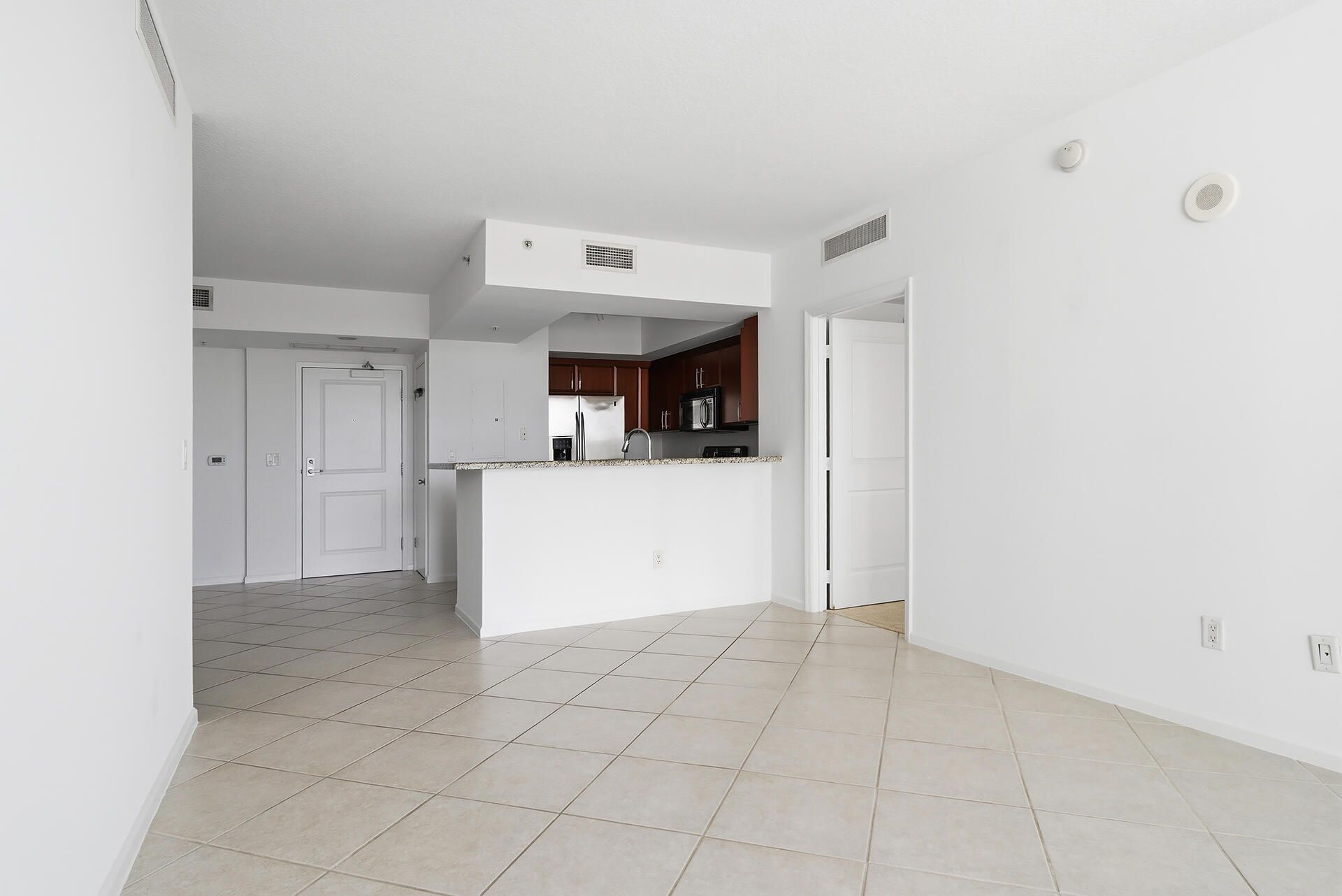 403 S Sapodilla Avenue, Unit 218, West Palm Beach, FL 33401 Photo