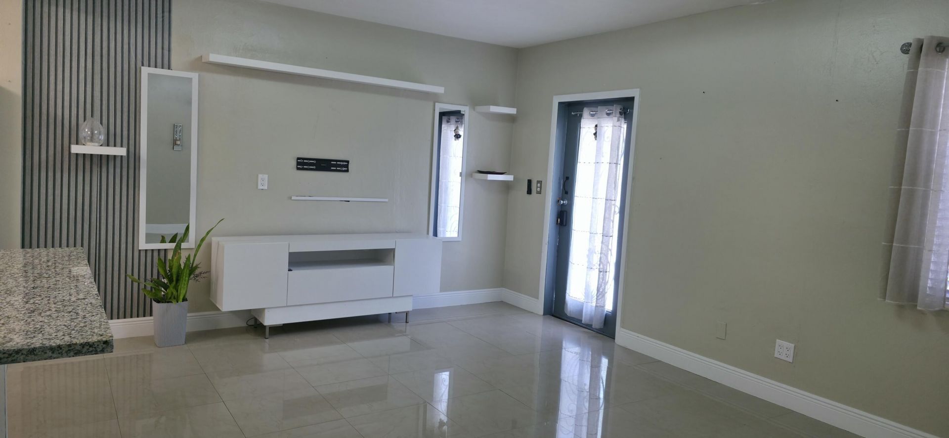 1203 Chateau Park Drive, Fort Lauderdale, FL 33311 Photo