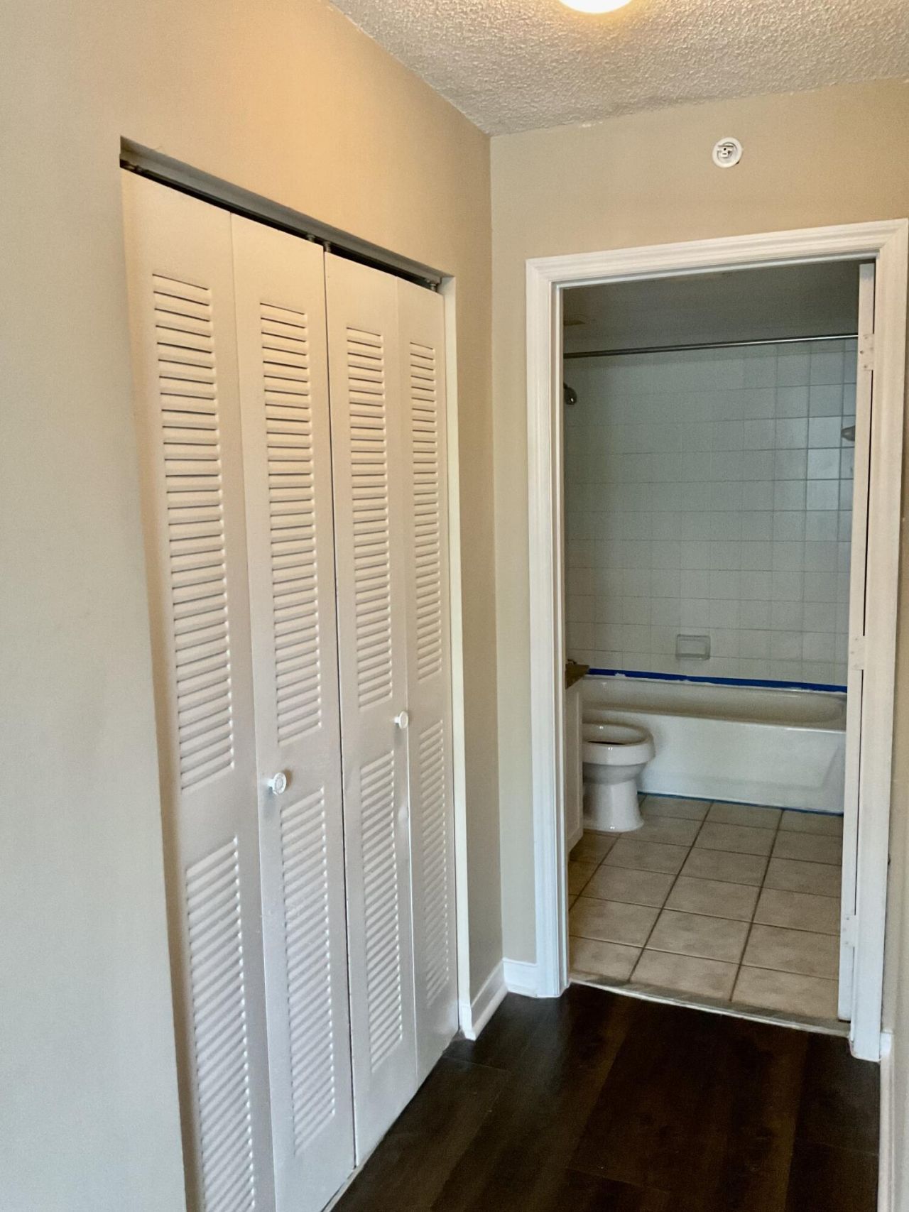 4191 N Haverhill Road, Unit 415, West Palm Beach, FL 33417 Photo