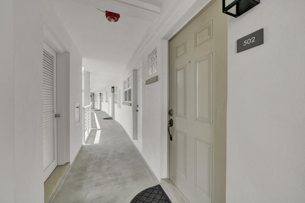 140 NE 28th Avenue, Unit 502, Pompano Beach, FL 33062 Photo