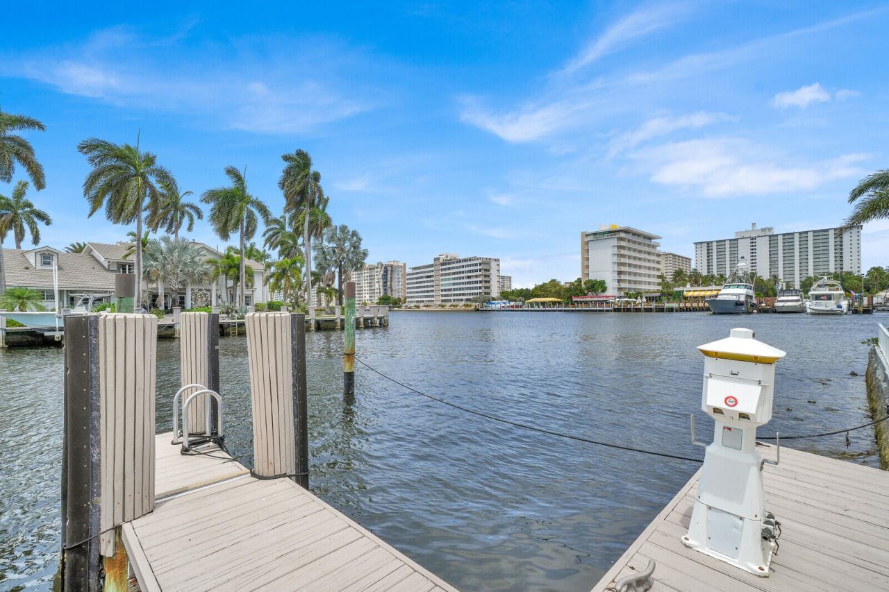 140 NE 28th Avenue, Unit 502, Pompano Beach, FL 33062 Photo