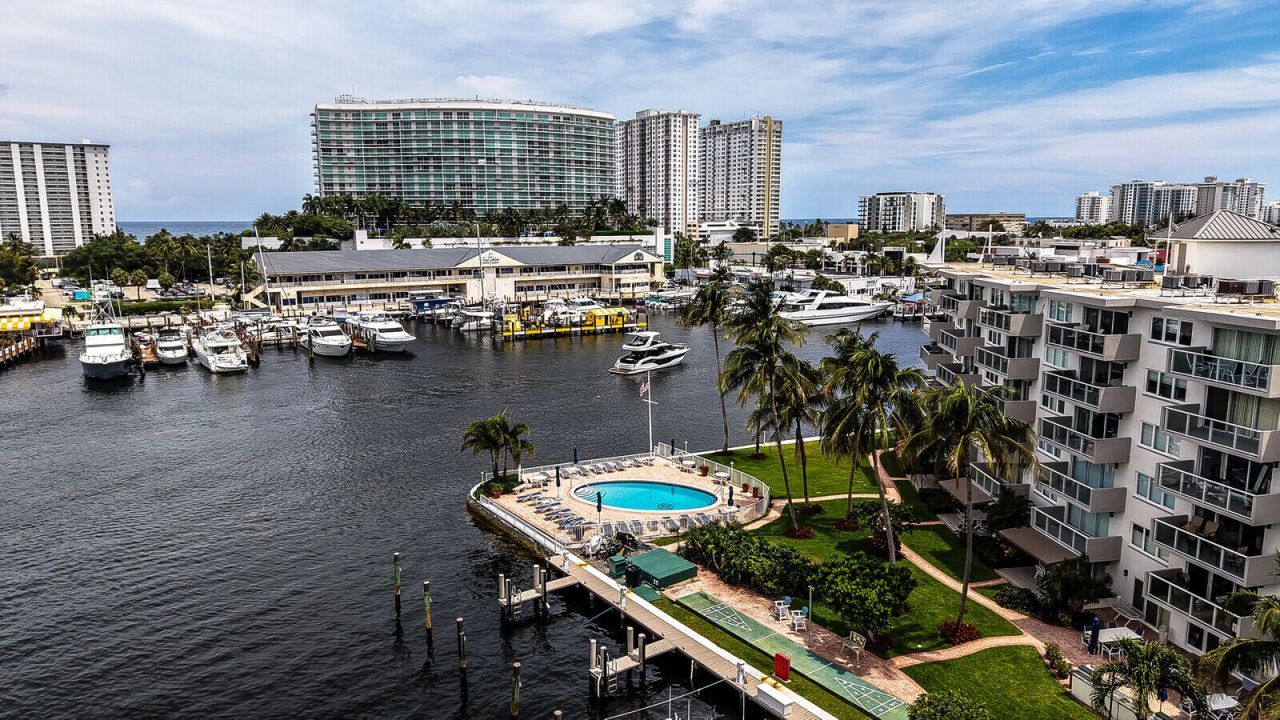 140 NE 28th Avenue, Unit 502, Pompano Beach, FL 33062 Photo