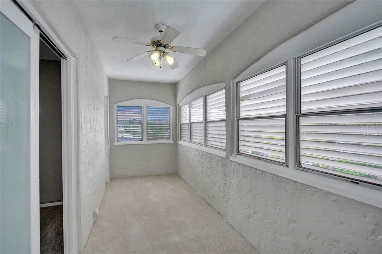 924 Mcintosh Street, West Palm Beach, FL 33405 Photo
