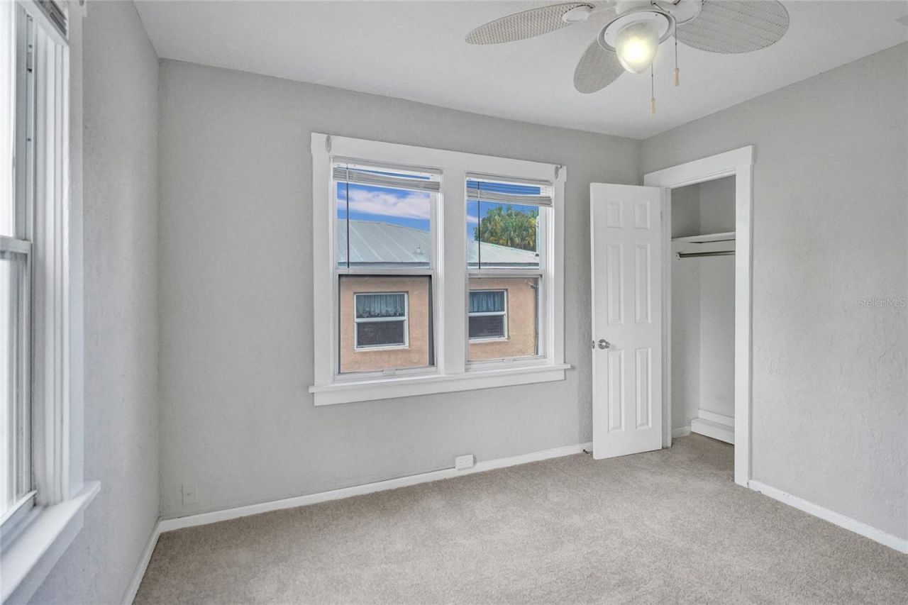 924 Mcintosh Street, West Palm Beach, FL 33405 Photo