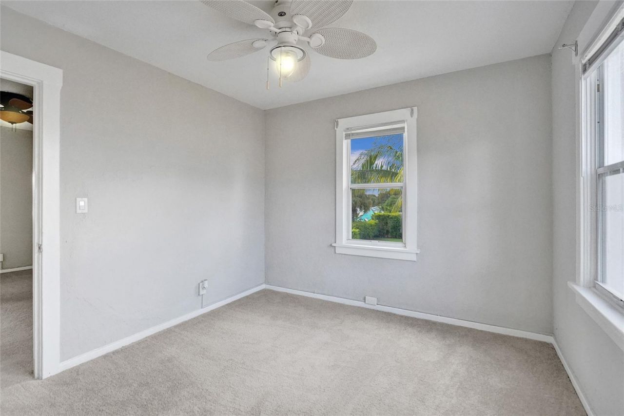 924 Mcintosh Street, West Palm Beach, FL 33405 Photo