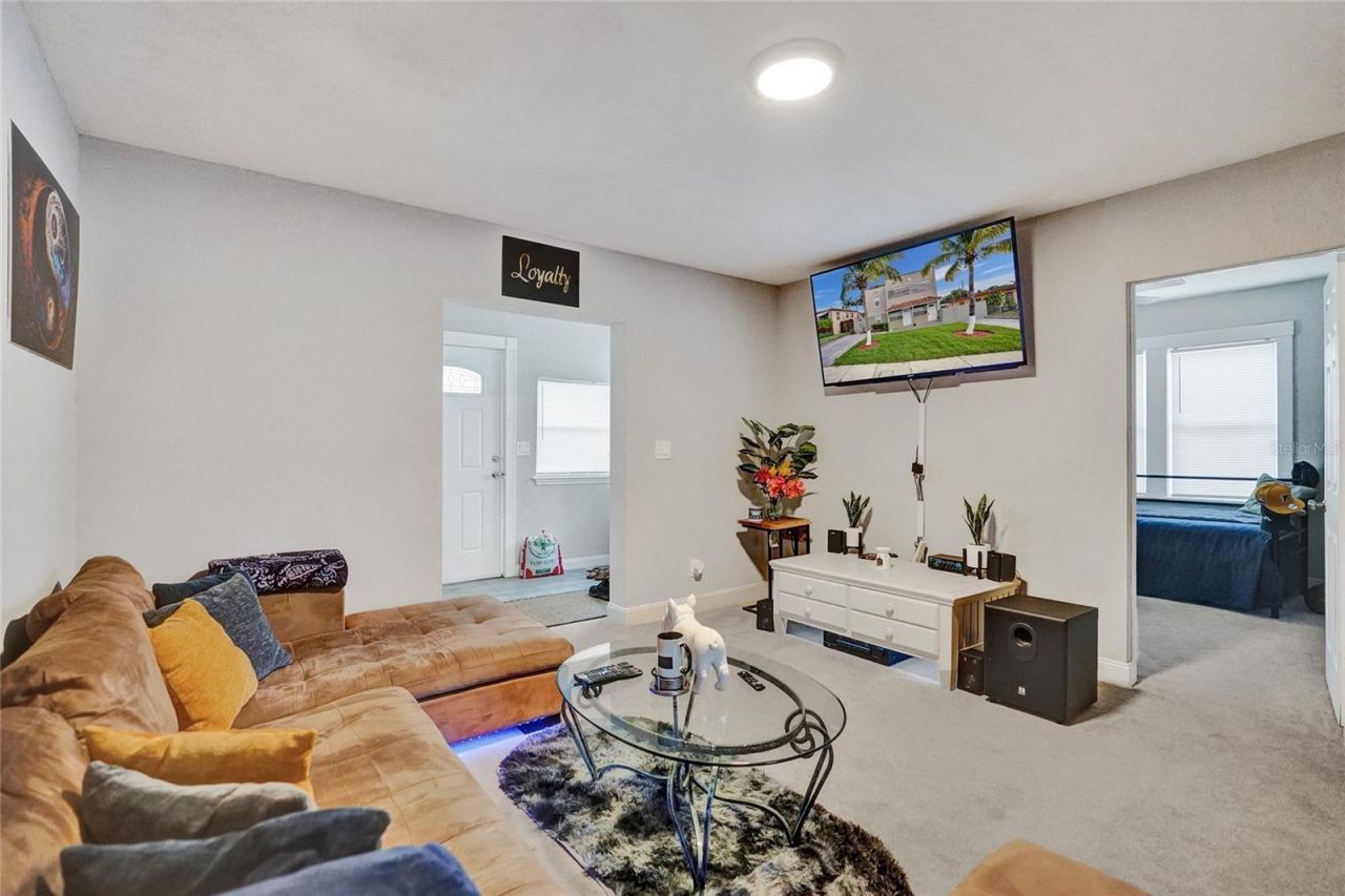 924 Mcintosh Street, West Palm Beach, FL 33405 Photo