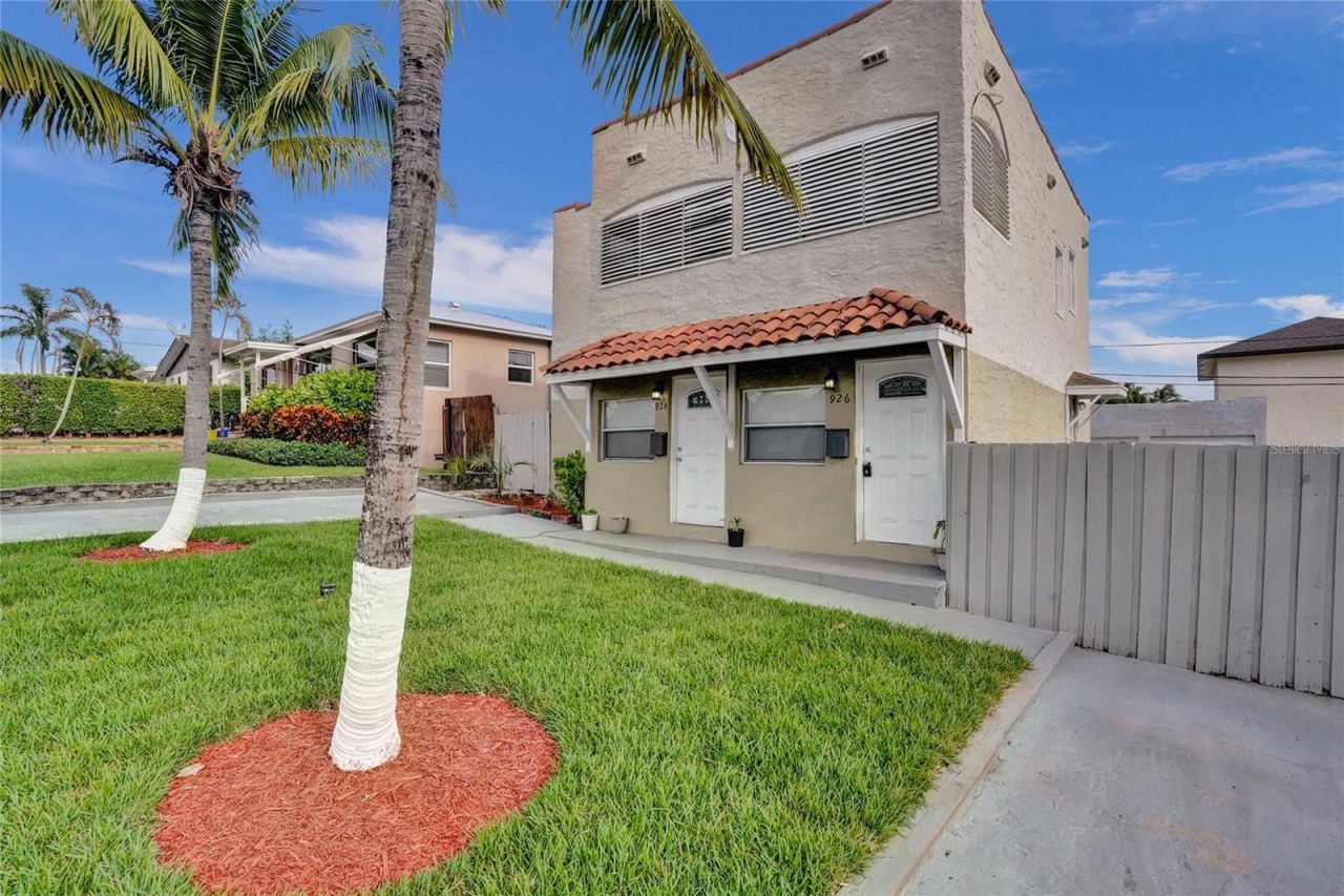 924 Mcintosh Street, West Palm Beach, FL 33405 Photo