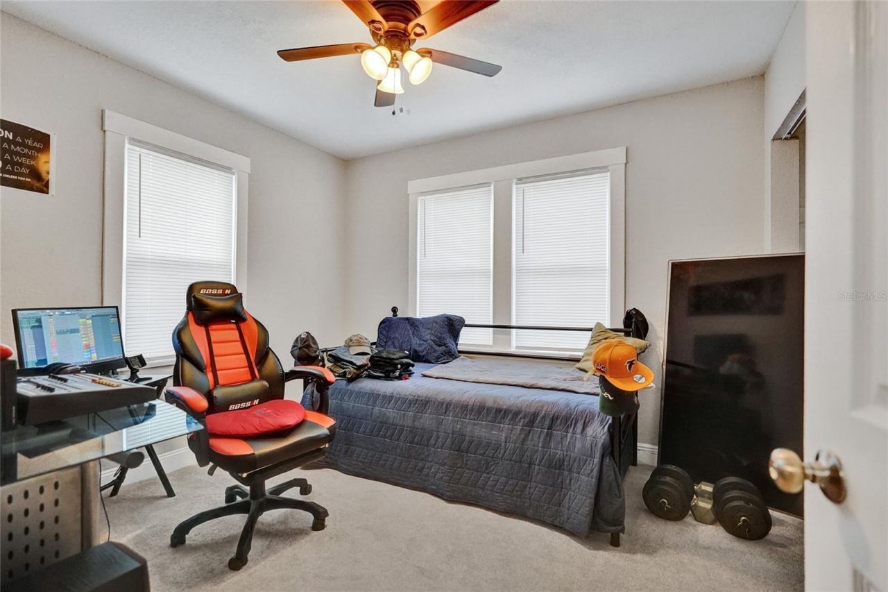 924 Mcintosh Street, West Palm Beach, FL 33405 Photo