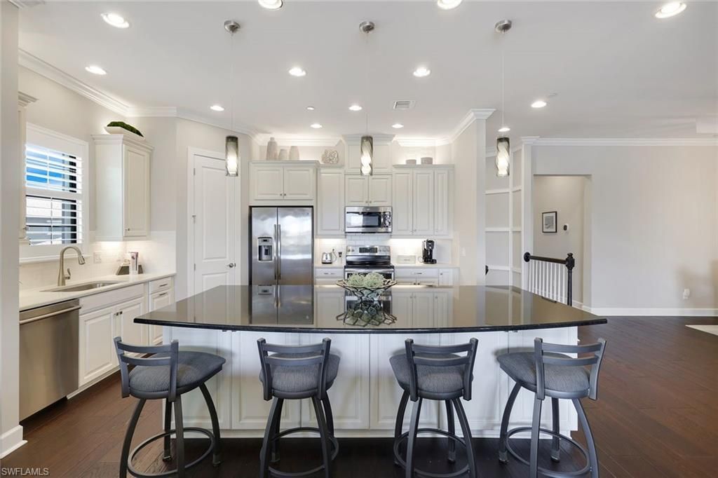 9684 Montelanico Loop, Unit 204, Naples, FL 34119 Photo