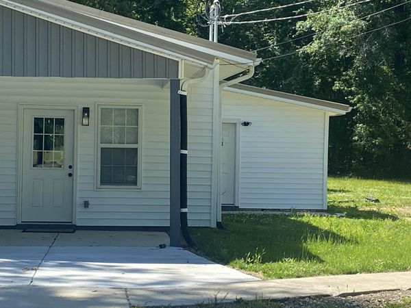 34B Highway 20 , Summertown, TN 38483