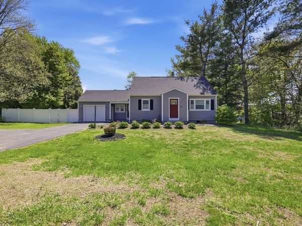 983 Shoemaker Ln, Agawam, MA 01030