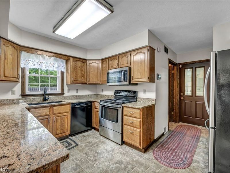 5068 Bright Baldwin Road, Newton Falls, OH 44444 Photo 8