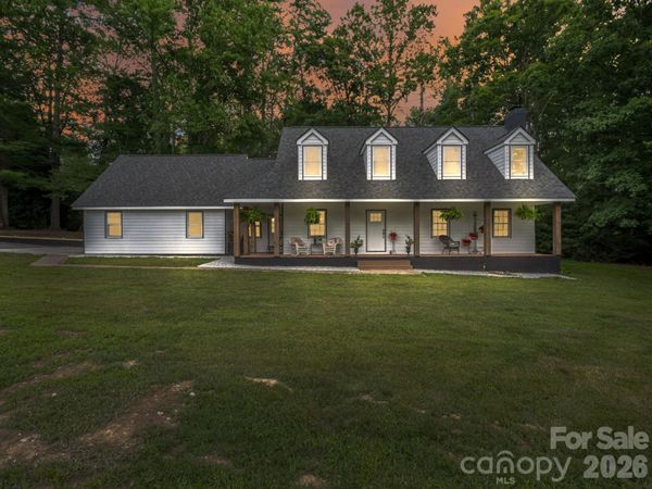 213 Raintree Drive , Hendersonville, NC 28791