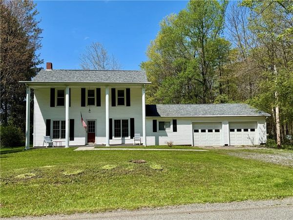 81 Hartwick Rd , Mercer, PA 16137