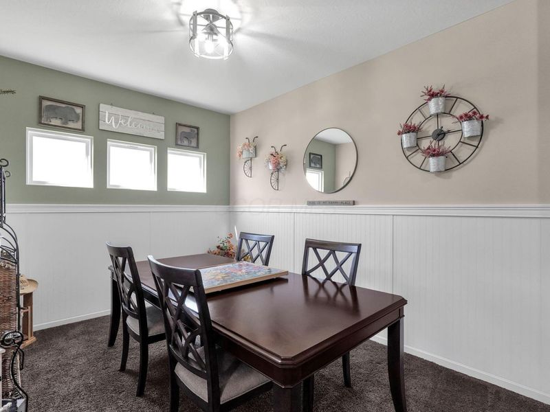 7 Burroughs Drive , Ashville, OH 43103 Photo 10