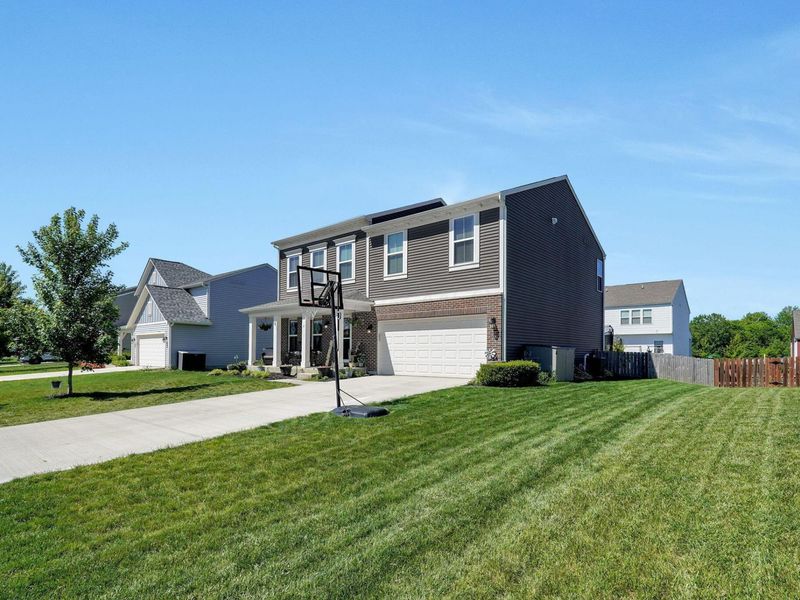 7 Burroughs Drive , Ashville, OH 43103 Photo 4