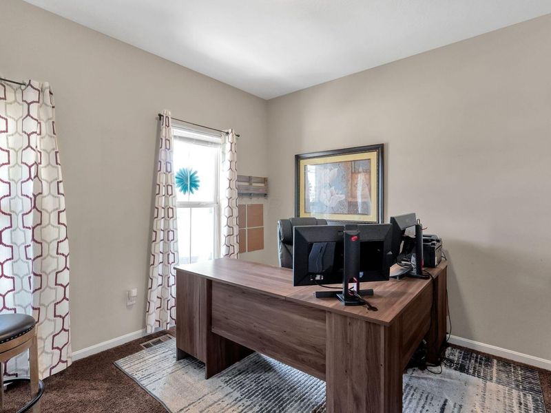 7 Burroughs Drive , Ashville, OH 43103 Photo 8