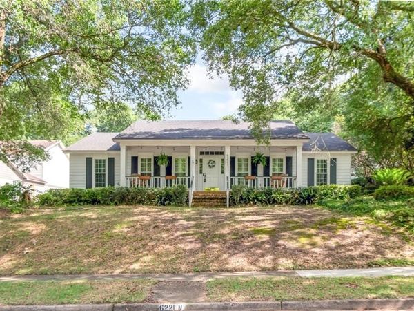 6221 Burntwood Drive N, Mobile, AL 36609