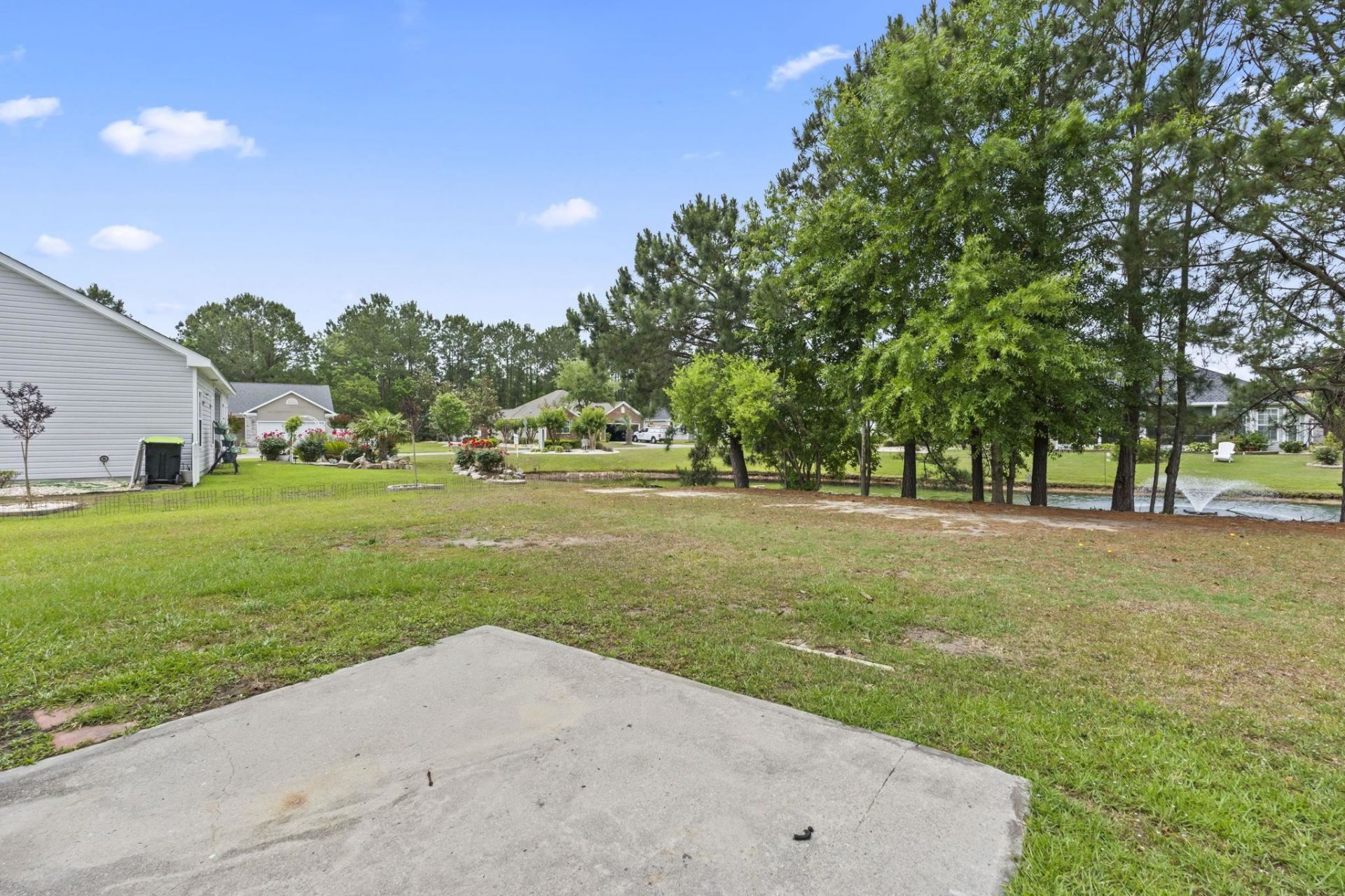 957 Bellflower Dr. Photo 33