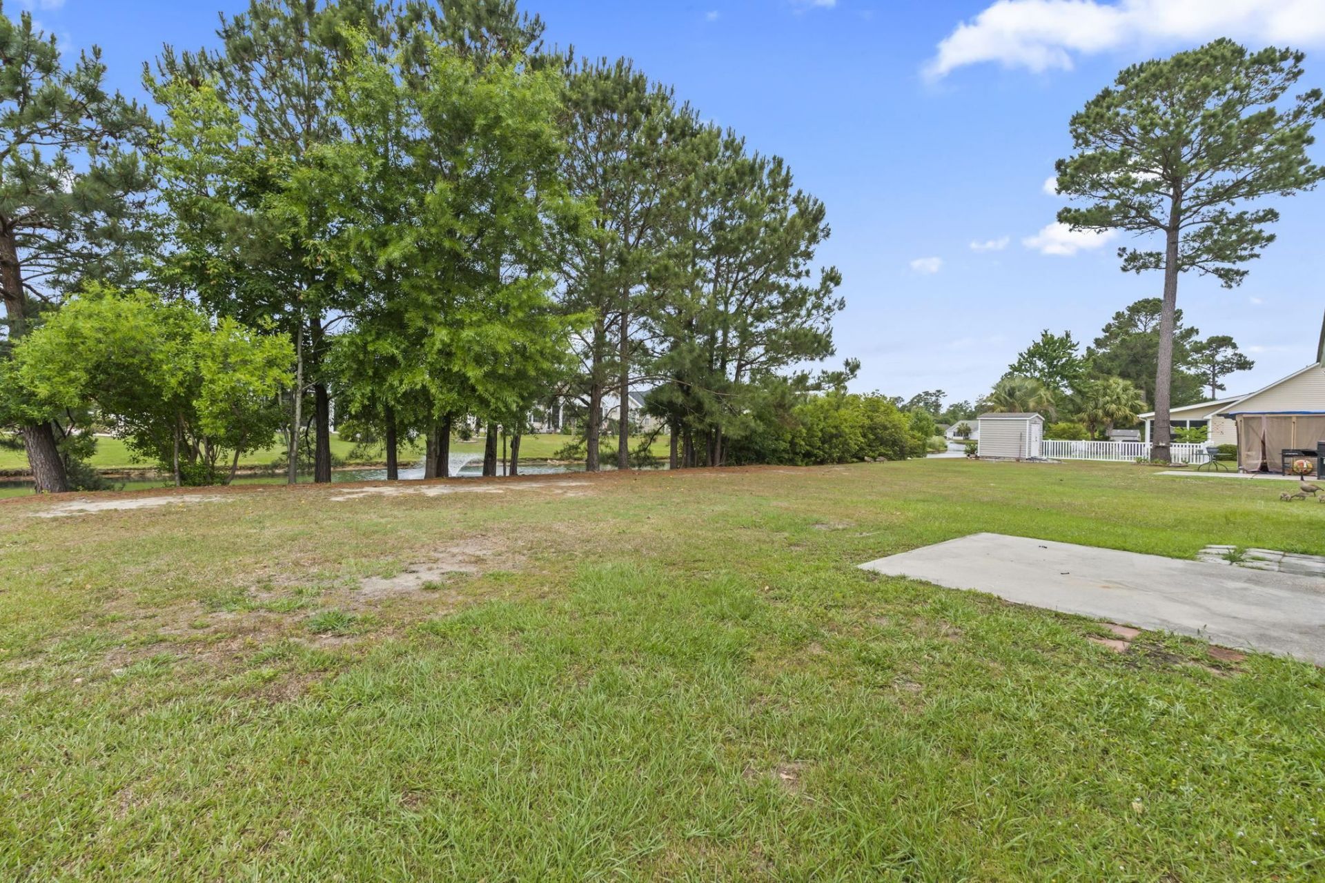 957 Bellflower Dr. Photo 36