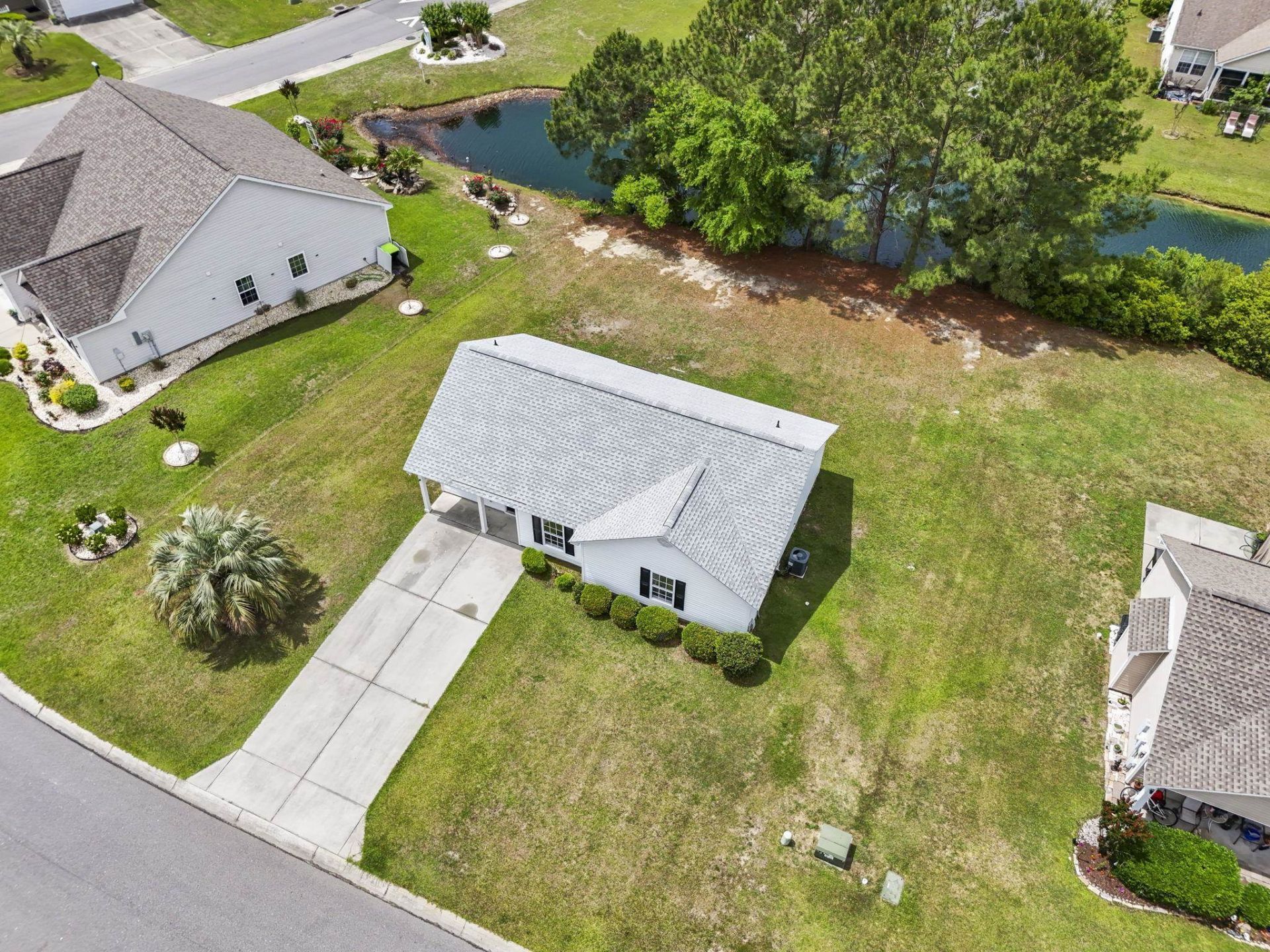 957 Bellflower Dr. Photo 6