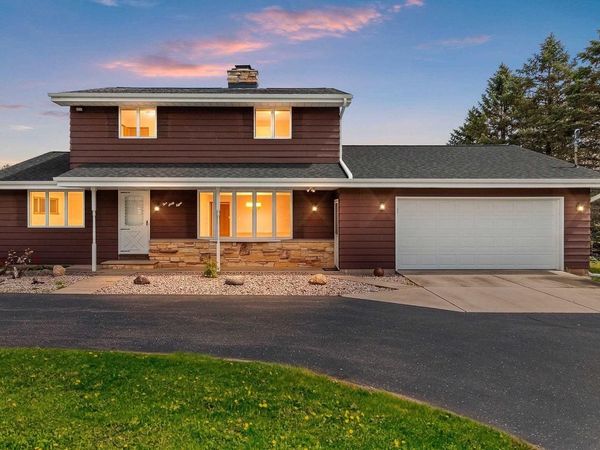 568 NASH STREET, Hortonville, WI 54944