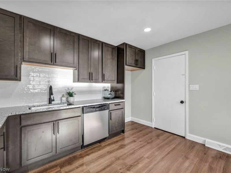 1074 E 168th Street, Cleveland, OH 44110 Photo 12