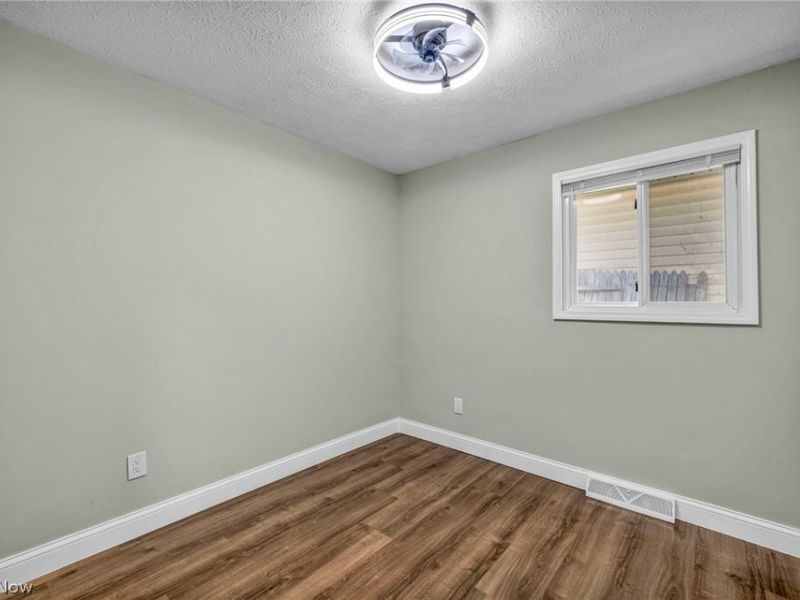 1074 E 168th Street, Cleveland, OH 44110 Photo 18