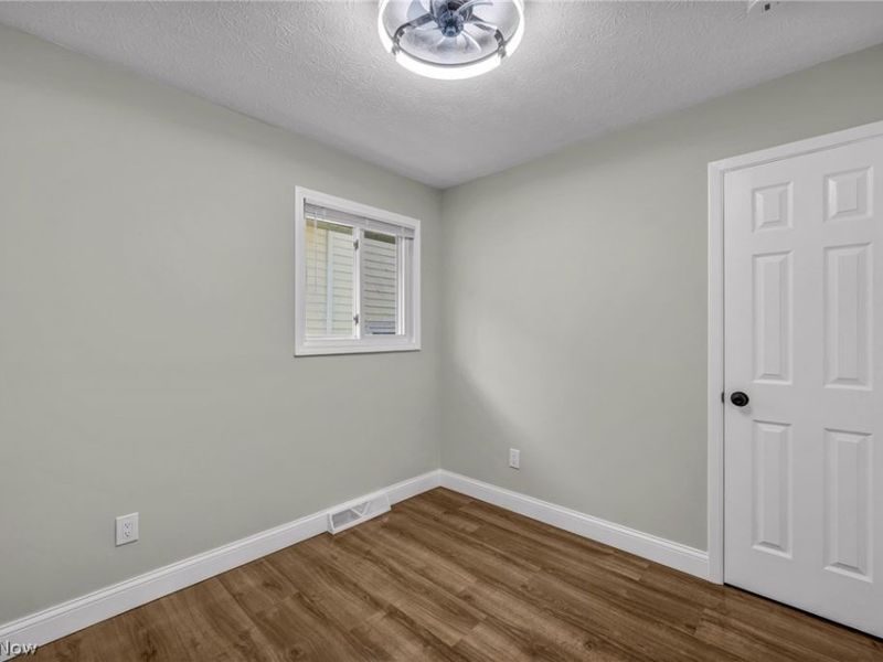 1074 E 168th Street, Cleveland, OH 44110 Photo 19