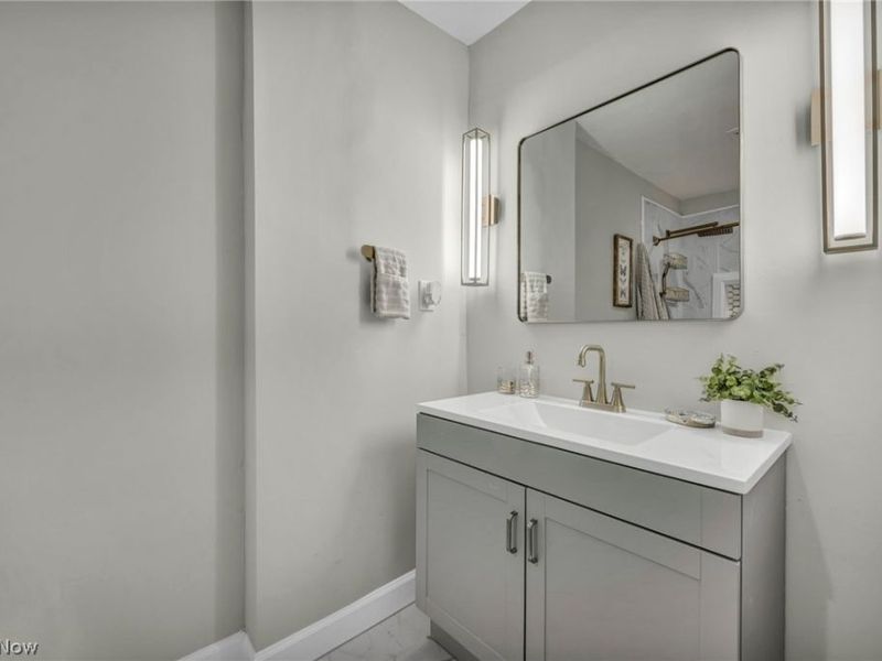 1074 E 168th Street, Cleveland, OH 44110 Photo 35