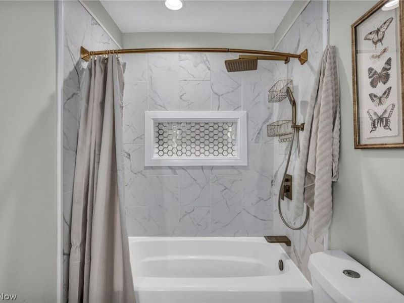 1074 E 168th Street, Cleveland, OH 44110 Photo 37