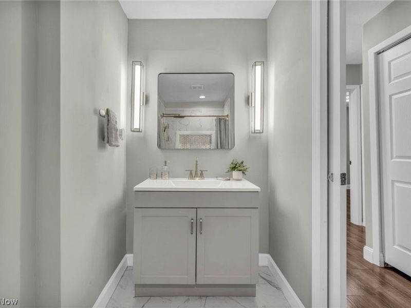 1074 E 168th Street, Cleveland, OH 44110 Photo 38