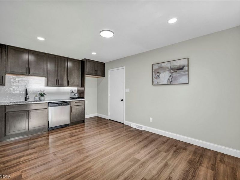 1074 E 168th Street, Cleveland, OH 44110 Photo 8