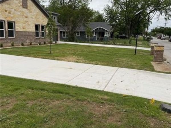 1005 Grandbury Street, Unit A, Cleburne, TX 76033