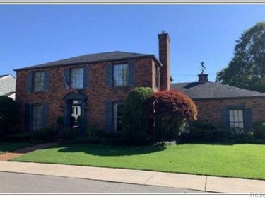491 Colonial Road, Grosse Pointe Woods, MI 48236
