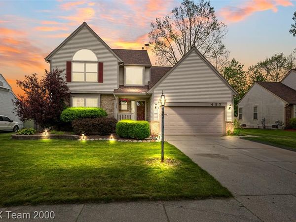 437 Light Tower Court, Belleville, MI 48111