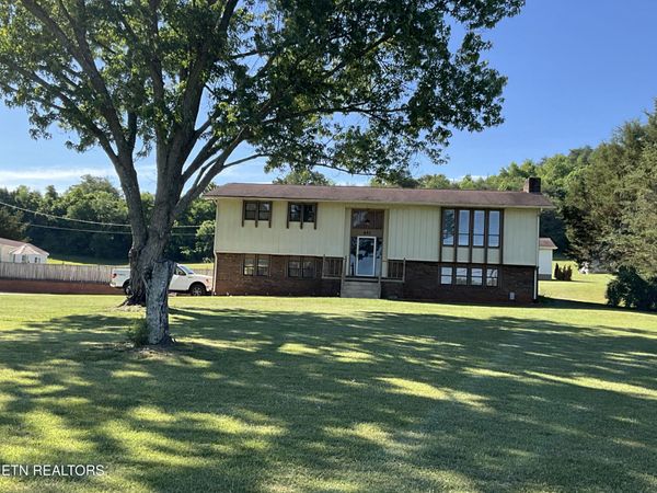 651 River Rd, Kingston, TN 37763