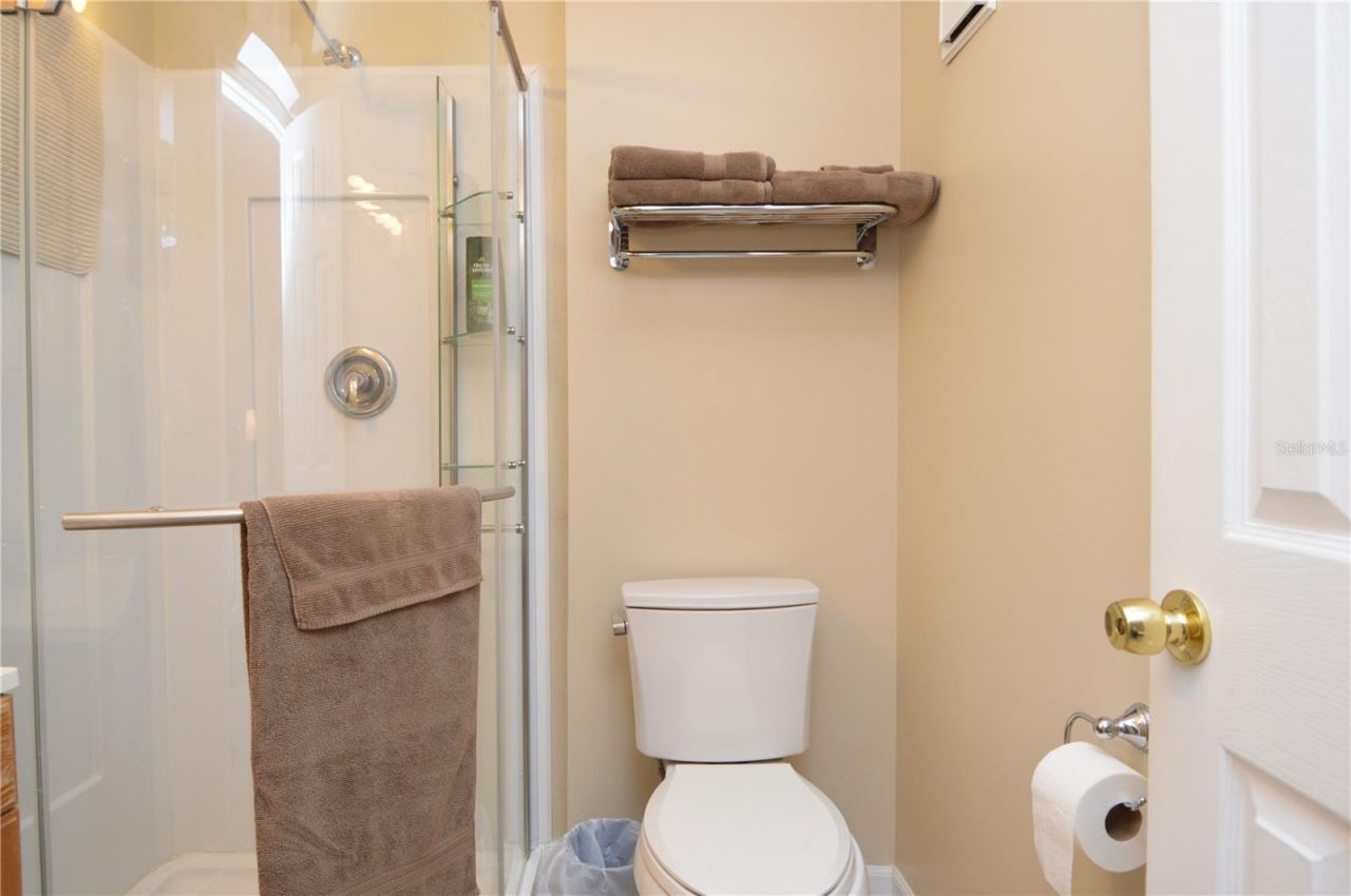 121 Seahorse Drive Se, Unit C, Saint Petersburg, FL 33705 Photo