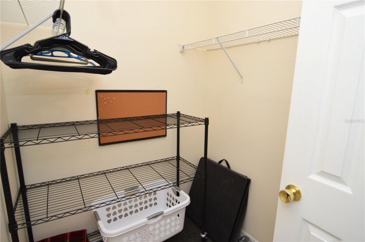 121 Seahorse Drive Se, Unit C, Saint Petersburg, FL 33705 Photo
