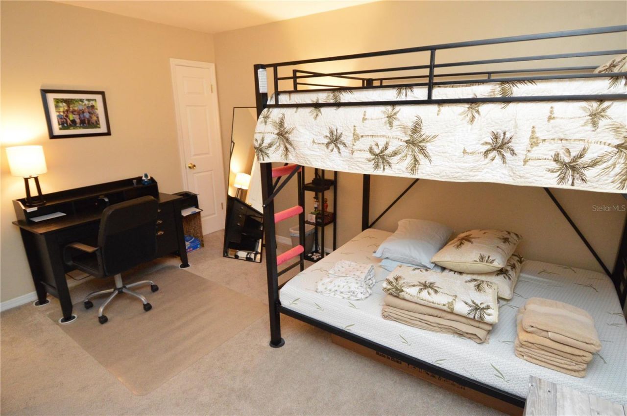 121 Seahorse Drive Se, Unit C, Saint Petersburg, FL 33705 Photo