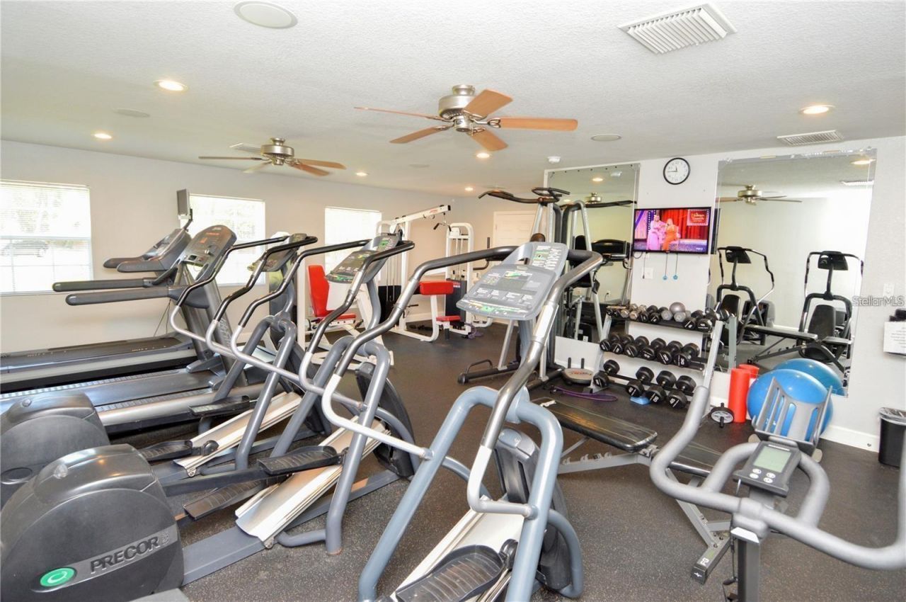121 Seahorse Drive Se, Unit C, Saint Petersburg, FL 33705 Photo