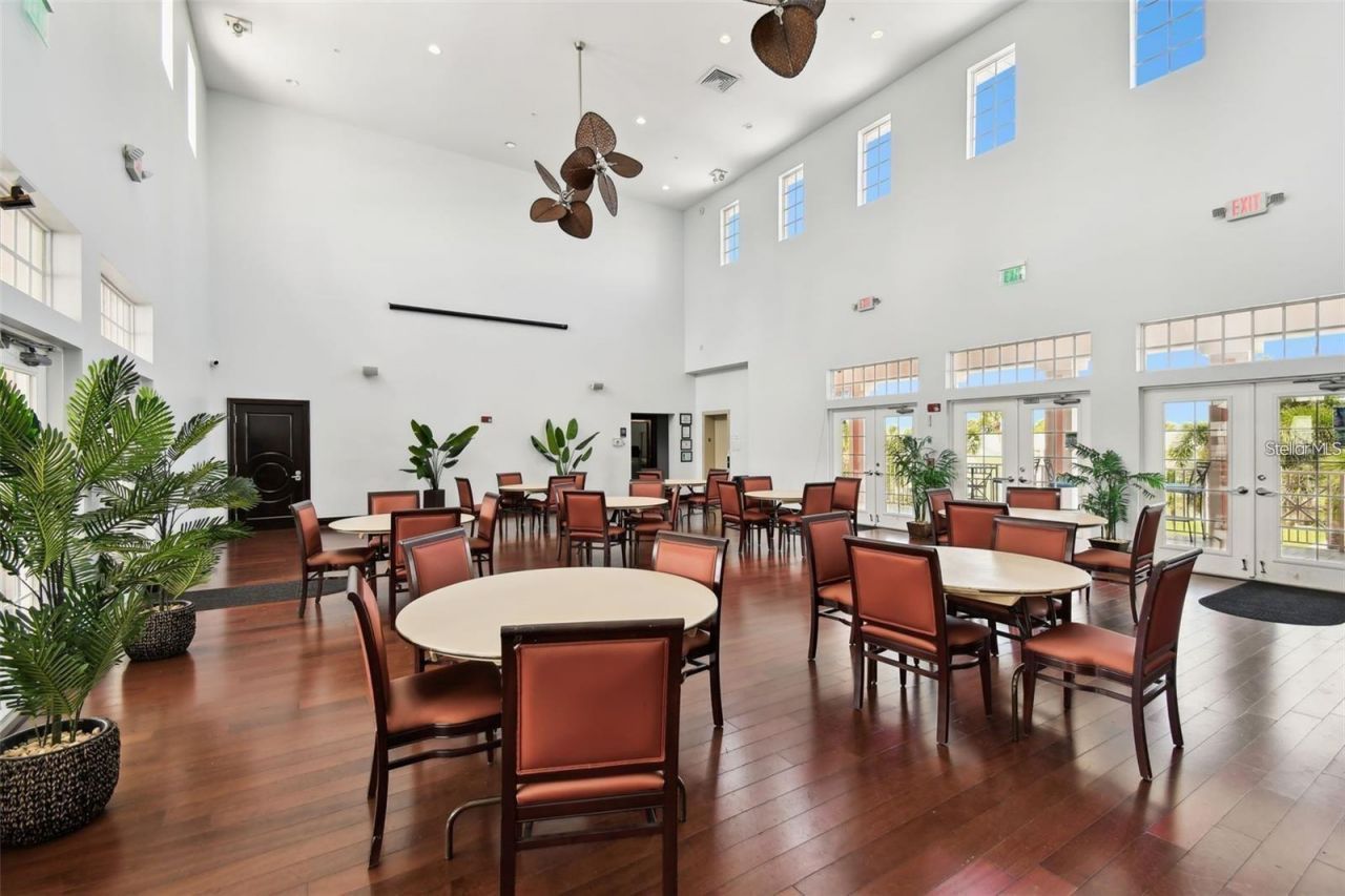 121 Seahorse Drive Se, Unit C, Saint Petersburg, FL 33705 Photo